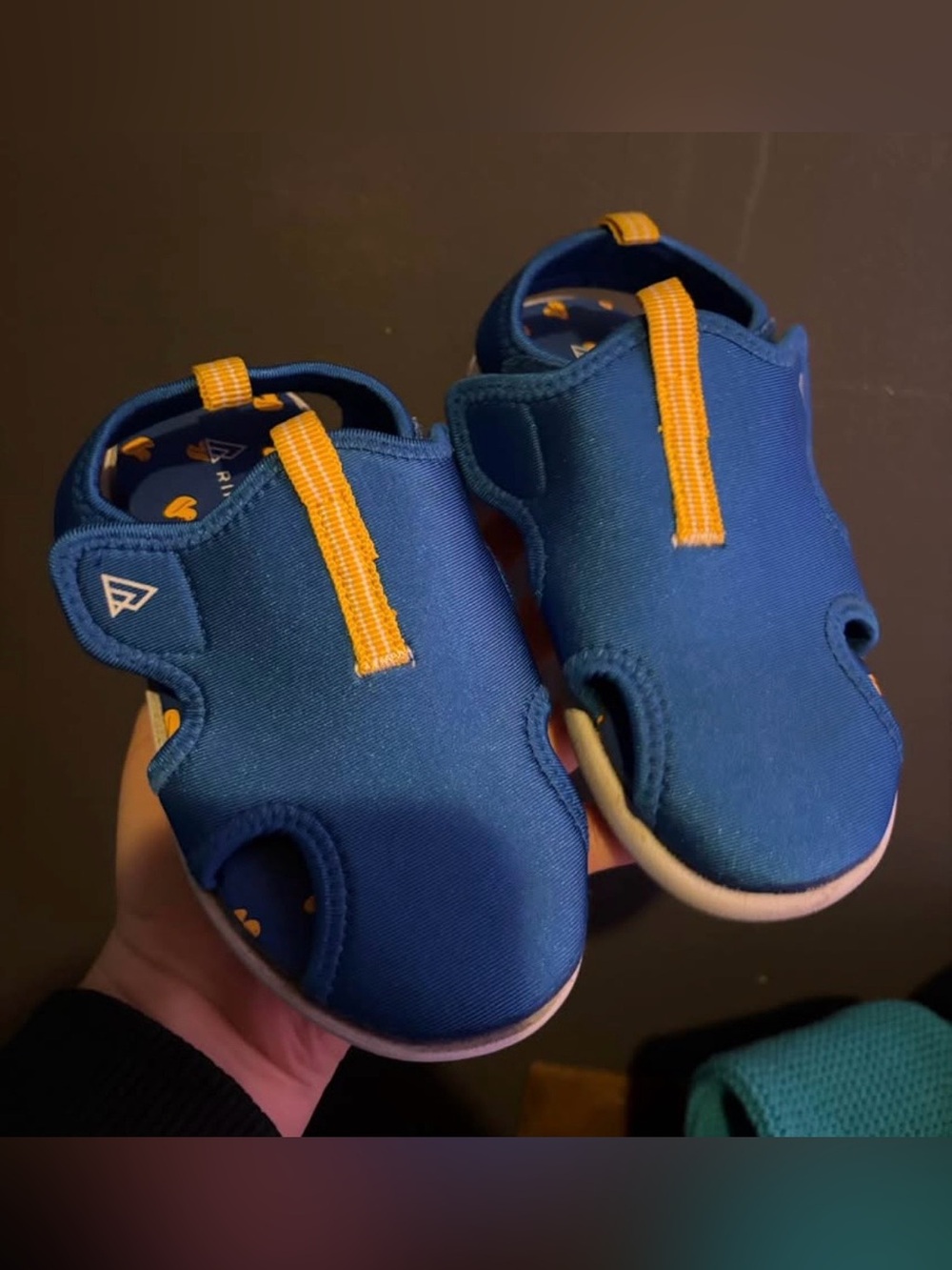 Size 10T toddler ripzone sandals